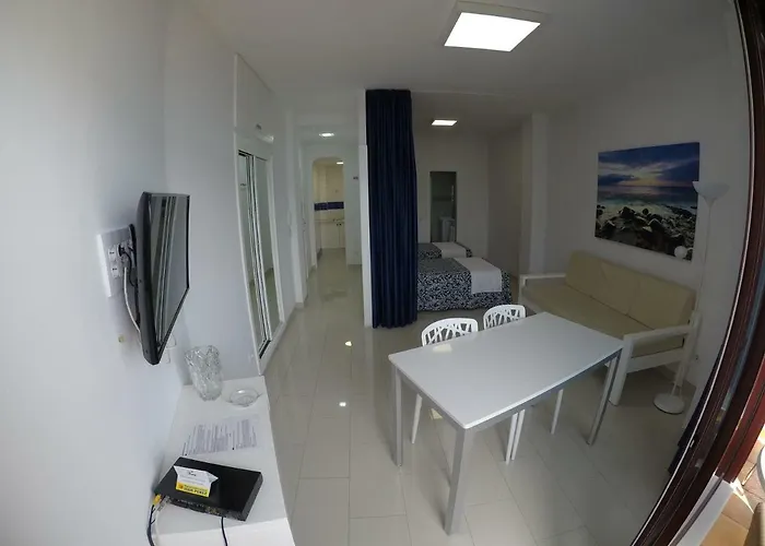 Juan Perez- * Лас-Пальмас-де-Гран-Канарія