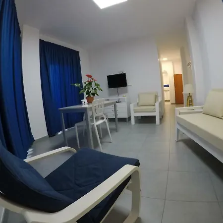 Апартаменты Juan Perez- *